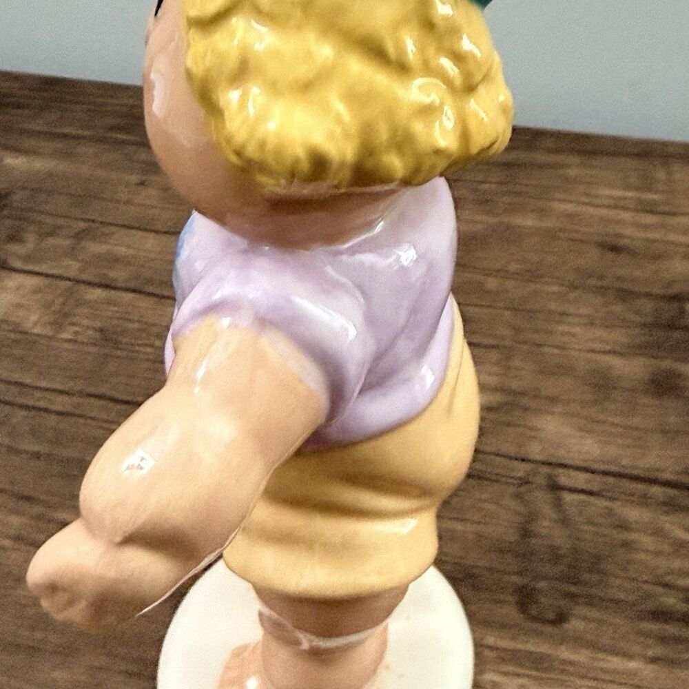 Vintage Cabbage Patch Kids | Girl | Softball | Purple Shirt | Blue Hat | 8.5x3.5 - Picture 5 of 12